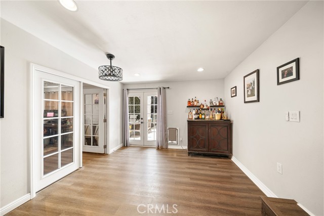 22353 Roscoe Boulevard, West Hills CA: https://media.crmls.org/medias/b40896cd-8844-43bb-a5ac-22e27773883d.jpg