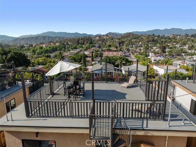 4850 Buchanan, Los Angeles CA: https://media.crmls.org/medias/b4092a9b-0663-4a40-983a-fd0426b2986e.jpg