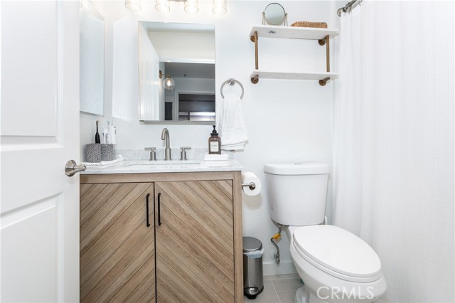 Detail Gallery Image 18 of 26 For 19350 Sherman #124,  Reseda,  CA 91335 - 1 Beds | 1 Baths