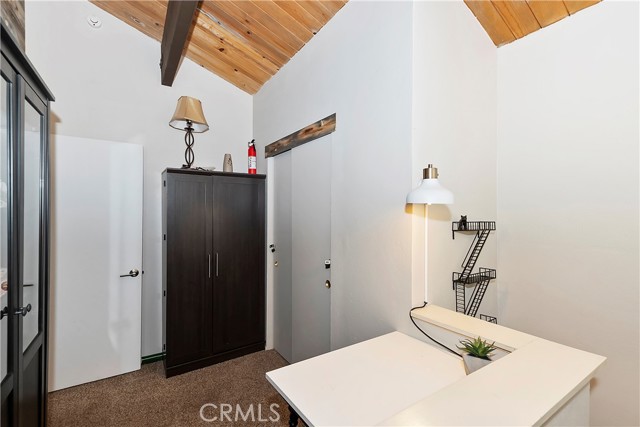 Detail Gallery Image 13 of 31 For 28393 Larchmont Ln, Lake Arrowhead,  CA 92352 - 2 Beds | 2 Baths