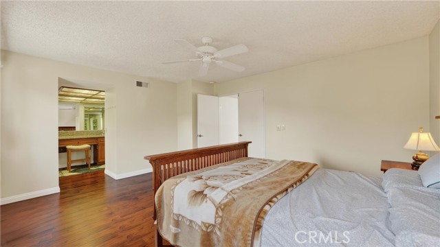 Detail Gallery Image 21 of 32 For 14272 Saarinen Ct, Irvine,  CA 92606 - 4 Beds | 2/1 Baths