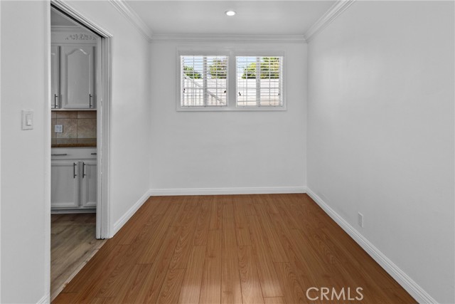 12753 Oxnard St, North Hollywood CA: https://media.crmls.org/medias/b40aa60a-4f95-4e39-8206-2a88d85b9f8a.jpg