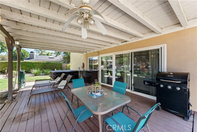 6316 E Woodsboro Avenue, Anaheim Hills CA: https://media.crmls.org/medias/b40b86b1-c8ee-469c-bc99-e534b8377ab2.jpg