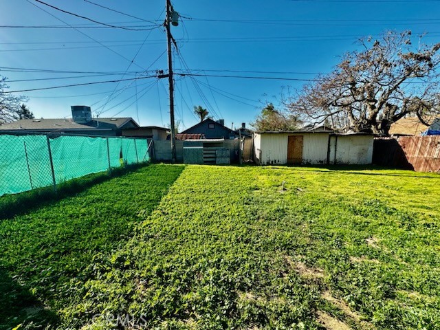 Detail Gallery Image 24 of 24 For 2707 2707 1/2 Center St, Bakersfield,  CA 93306 - 3 Beds | 2 Baths