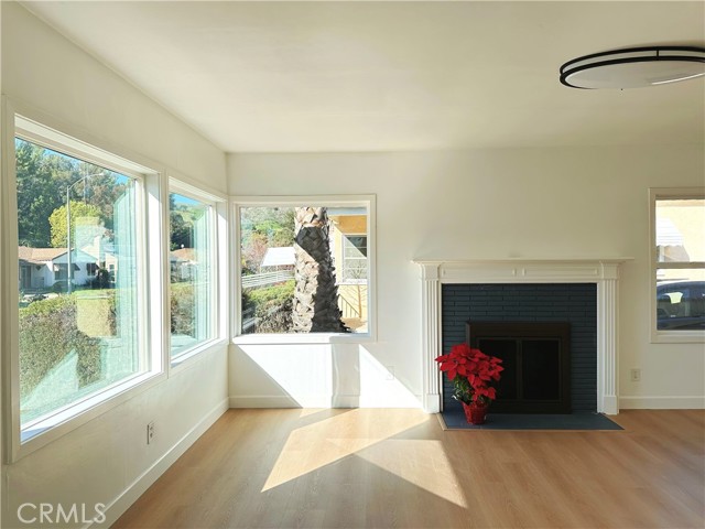 Detail Gallery Image 4 of 5 For 2106 Mcpherson Ave, Los Angeles,  CA 90032 - 3 Beds | 2 Baths