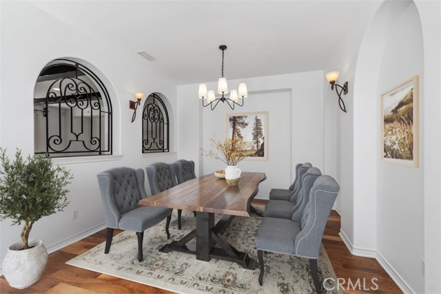 34 Tall Hedge, Irvine CA: https://media.crmls.org/medias/b40c1ada-92c0-4e17-8b45-19cdab7b4aec.jpg