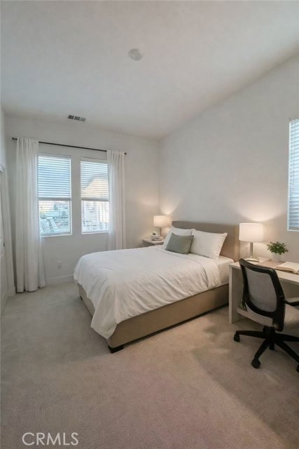 Detail Gallery Image 7 of 19 For 426 Treble, Irvine,  CA 92618 - 4 Beds | 3/2 Baths