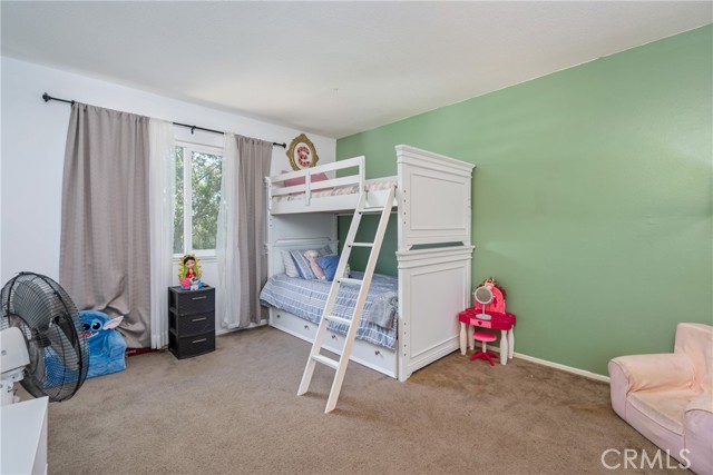 6858 John Dr, Jurupa Valley CA: https://media.crmls.org/medias/b40cf9bd-8b4d-4470-b260-3a06bab91c5d.jpg
