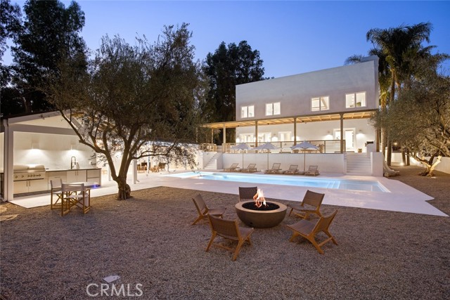 27405 Pacific Coast Highway, Malibu CA: https://media.crmls.org/medias/b40d0c45-6bdd-4077-ab09-b2e2dd78a497.jpg