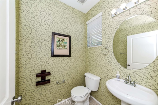 Detail Gallery Image 35 of 39 For 1302 Harmony Way, Torrance,  CA 90501 - 4 Beds | 3/1 Baths