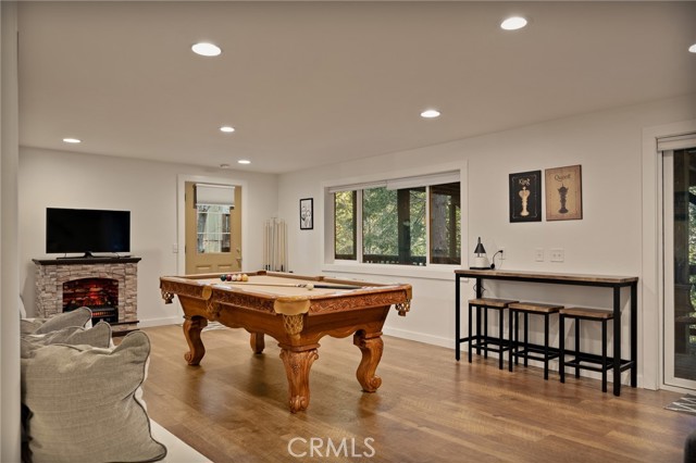 Detail Gallery Image 29 of 45 For 717 Crest Estates, Lake Arrowhead,  CA 92352 - 3 Beds | 3 Baths