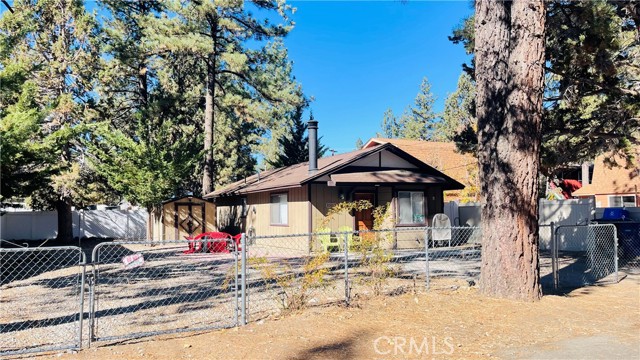 Detail Gallery Image 30 of 33 For 921 Wendy Ave, Big Bear City,  CA 92314 - 2 Beds | 2 Baths