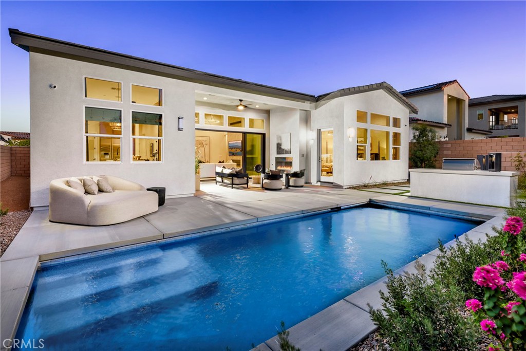 MLS #OC25253461 image #1