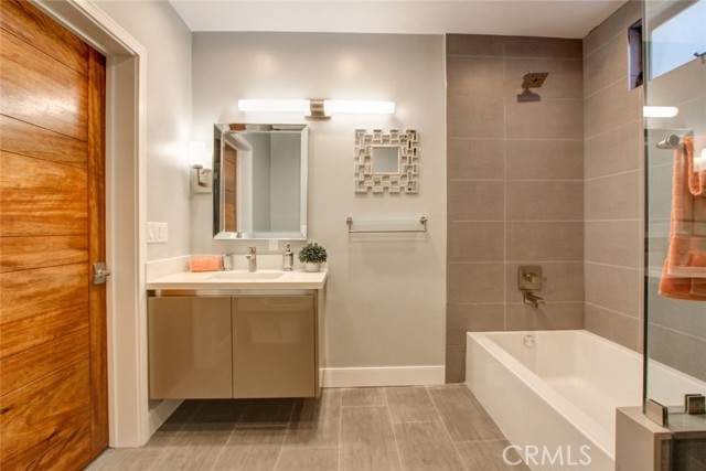 Detail Gallery Image 19 of 27 For 330 Salem #301,  Glendale,  CA 91203 - 2 Beds | 2/1 Baths