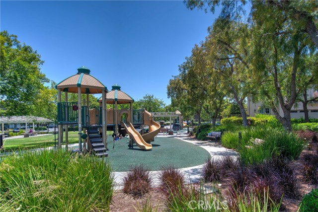 Detail Gallery Image 25 of 29 For 31 Lookout, Tustin,  CA 92782 - 3 Beds | 3/1 Baths