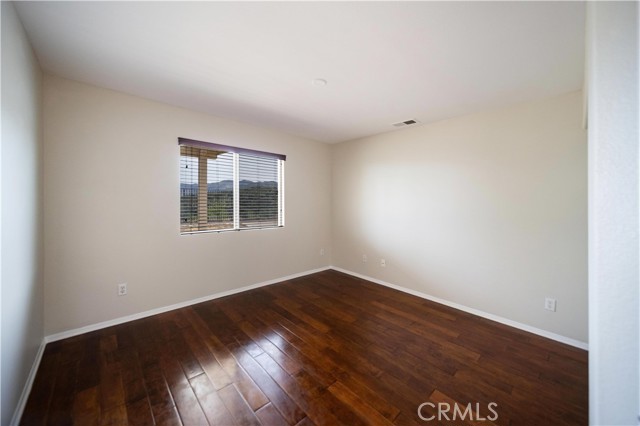 Detail Gallery Image 16 of 55 For 29448 Rock Point, Lake Elsinore,  CA 92530 - 4 Beds | 3 Baths