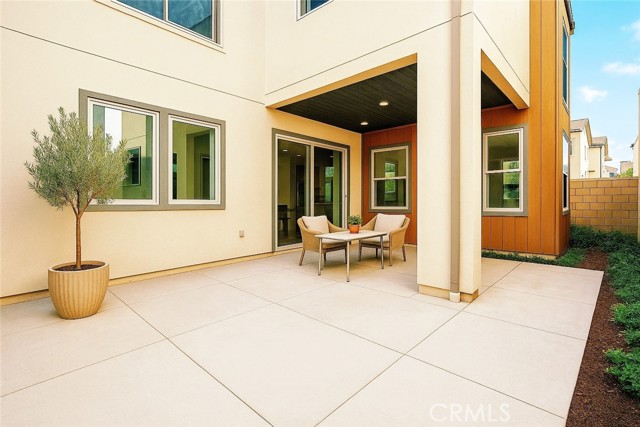 346 Baluster, Irvine CA: https://media.crmls.org/medias/b4127f01-7b24-4a1c-a9cb-bceba72fcc99.jpg