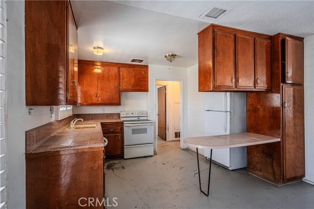 Detail Gallery Image 11 of 25 For 291 Mary Ln, Hemet,  CA 92543 - 2 Beds | 2 Baths