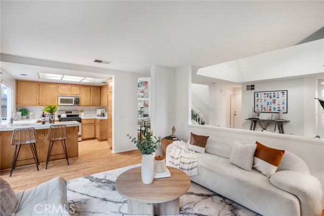 Detail Gallery Image 12 of 40 For 17814 Antherium Dr, Chino Hills,  CA 91709 - 3 Beds | 2/1 Baths