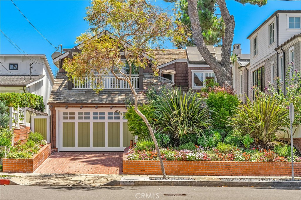 624 Poppy Avenue
