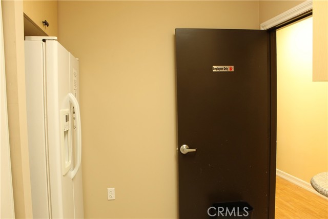 13812 Saticoy Street photo 6