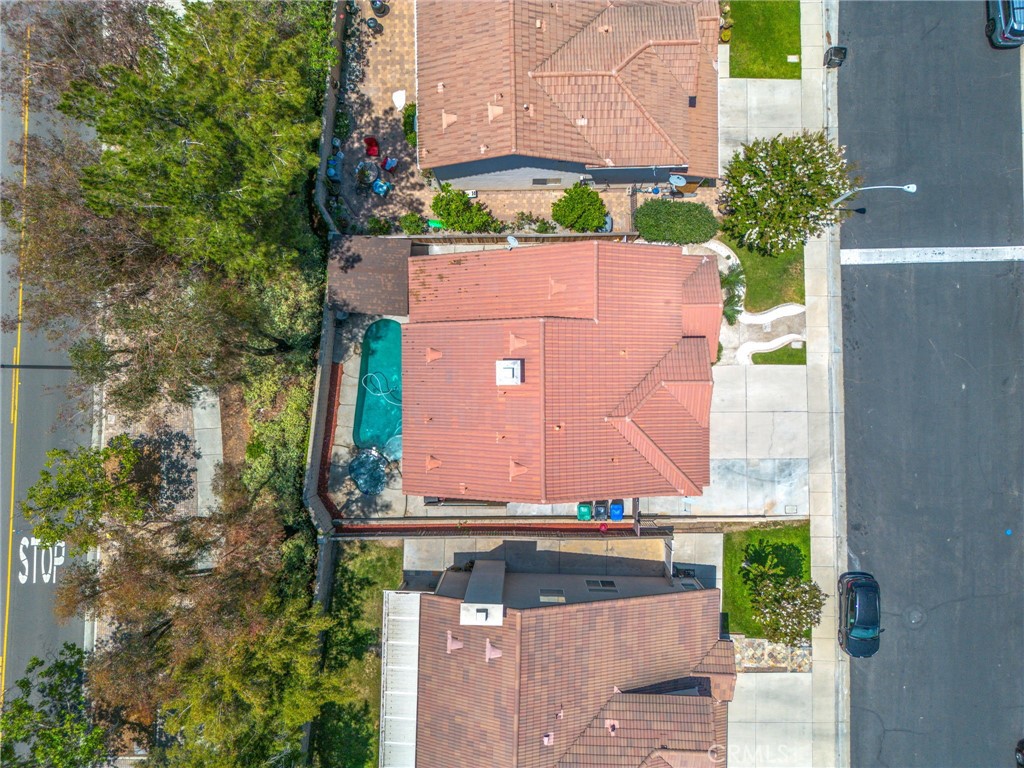 https://media.crmls.org/medias/b413c267-6daf-4baa-b0ff-46ab0b65ecd7.jpg?preset=X-Large