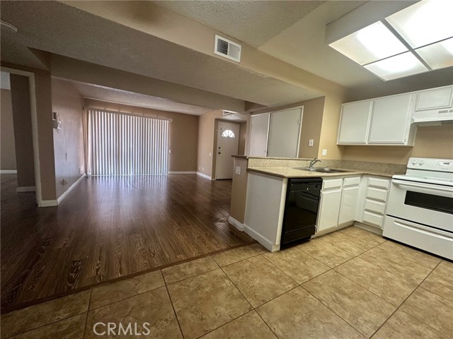 Detail Gallery Image 8 of 26 For 1480 W Edgehill Rd #41,  San Bernardino,  CA 92405 - 2 Beds | 1 Baths