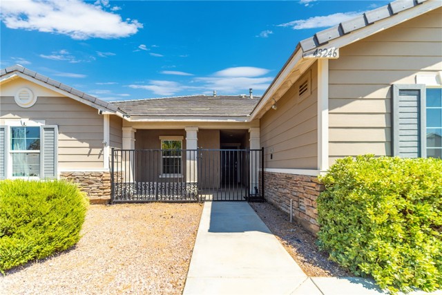 43246 Palm Lane, Lancaster CA: https://media.crmls.org/medias/b4154038-295f-4072-9fa9-8bed0a88832a.jpg
