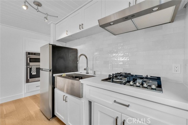 Detail Gallery Image 13 of 23 For 575 Through #B,  Laguna Beach,  CA 92651 - 1 Beds | 1 Baths