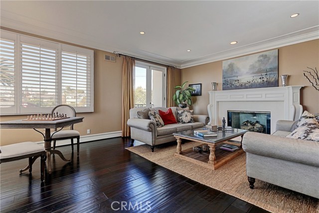 934 Duncan Avenue, Manhattan Beach, California 90266, 5 Bedrooms Bedrooms, ,4 BathroomsBathrooms,Residential,Sold,Duncan,SB17006848