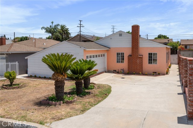 1124 W 123rd Street, Los Angeles CA: https://media.crmls.org/medias/b416e0d3-f60a-46c3-a53a-775a9e262a7c.jpg