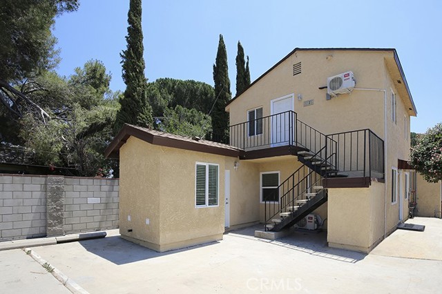 10709 Sherman Place, Sun Valley CA: https://media.crmls.org/medias/b417f4d4-a74d-4709-ae65-e242ef4c7def.jpg