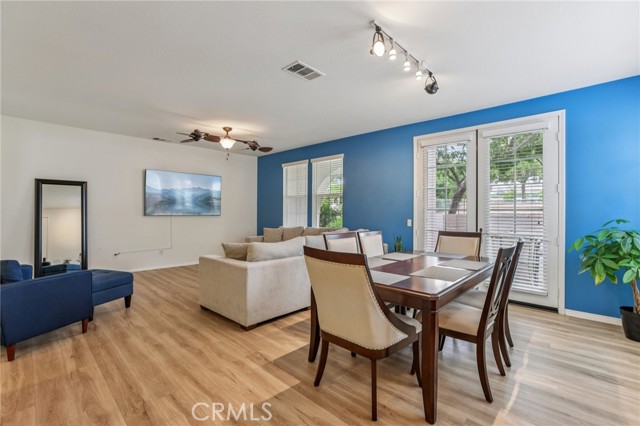 28519 Pietro Drive, Valencia CA: https://media.crmls.org/medias/b41835ad-22f5-48f2-8c65-2a78a4284b21.jpg