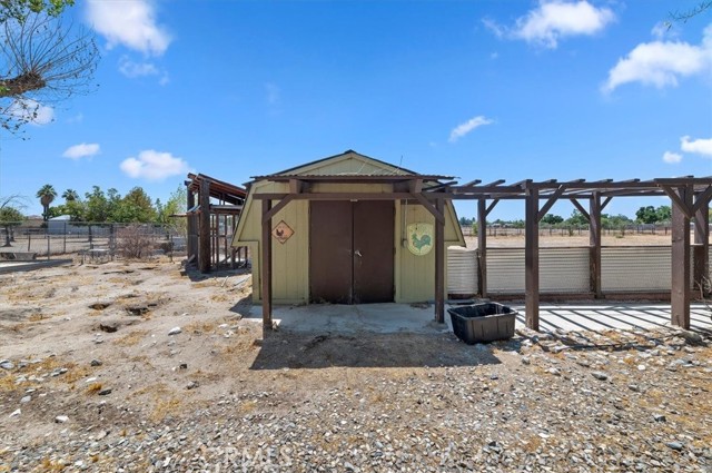 22545 Alessandro Avenue, San Jacinto CA: https://media.crmls.org/medias/b4184dca-9d17-41e5-8c7c-94d452c4f177.jpg