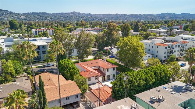11159 La Maida Street, North Hollywood CA: https://media.crmls.org/medias/b4186b46-0de3-4096-913f-e6d1fa674164.jpg