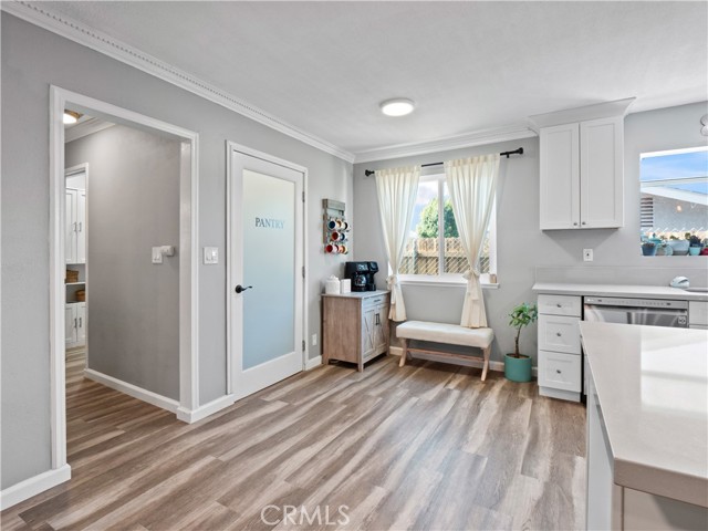 896 Moffatt Circle, Simi Valley CA: https://media.crmls.org/medias/b418b1ad-d681-4920-96b2-24751d46e19a.jpg