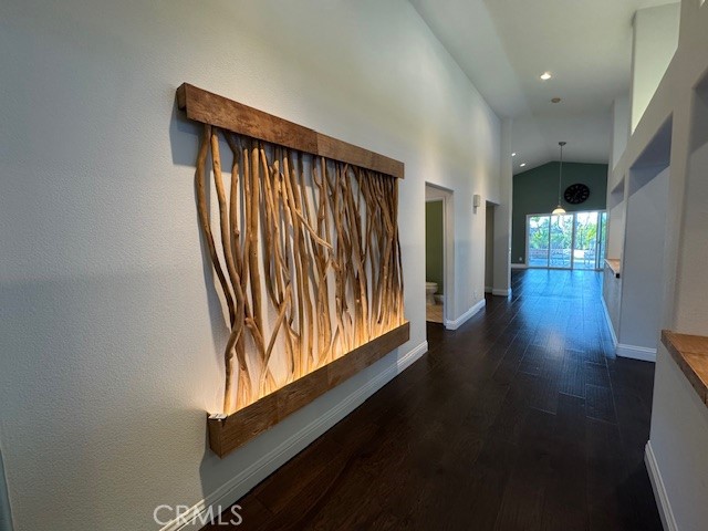 Detail Gallery Image 5 of 47 For 307 Appleby St, Corona,  CA 92881 - 4 Beds | 3/1 Baths