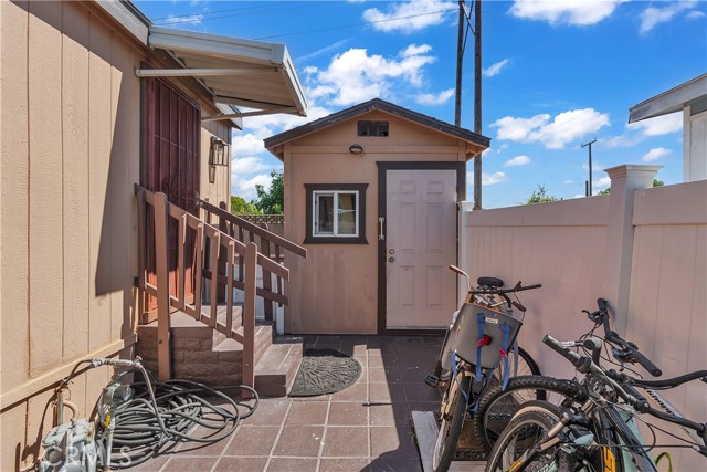 Detail Gallery Image 8 of 26 For 8681 Katella Ave #812,  Stanton,  CA 90680 - 4 Beds | 2 Baths