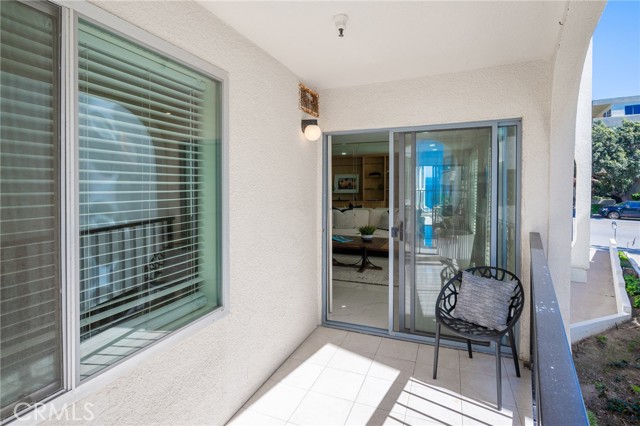 565 Esplanade, Redondo Beach, California 90277, 1 Bedroom Bedrooms, ,1 BathroomBathrooms,Residential,Sold,Esplanade,SB24051265