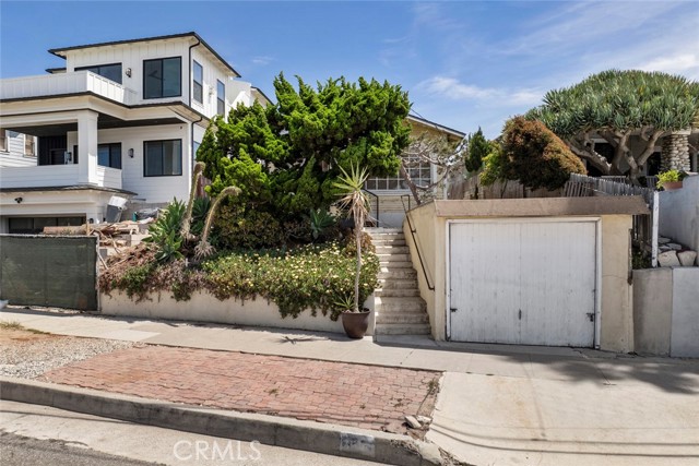 808 El Redondo Avenue, Redondo Beach CA: https://media.crmls.org/medias/b41abd61-97a8-43fa-83e2-b47e83e97ec4.jpg