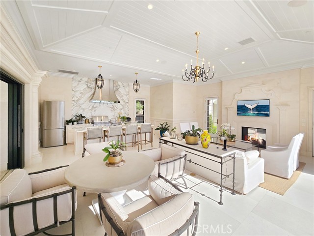 100 Palm Hill Lane, Bradbury CA: https://media.crmls.org/medias/b41ae64f-6222-4703-a1af-6821da671edf.jpg