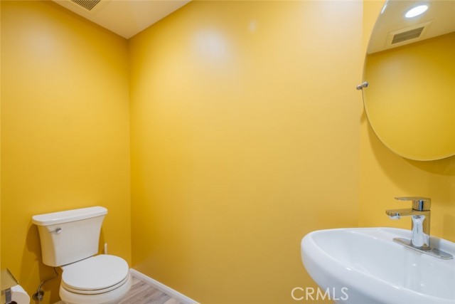 19941 Hiawatha Street, Chatsworth CA: https://media.crmls.org/medias/b41b0958-53ff-4272-aa2e-5a8459cd971a.jpg