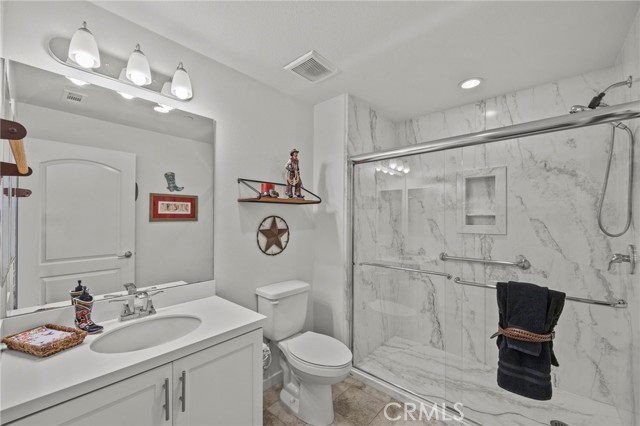 Detail Gallery Image 21 of 39 For 430 Maravilla Ln, Brea,  CA 92823 - 2 Beds | 2 Baths