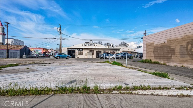1616 Martin Luther King Jr Way, Merced, California 95340, ,Commercial Lease,For Rent,1616 Martin Luther King Jr Way,CRMC24045105