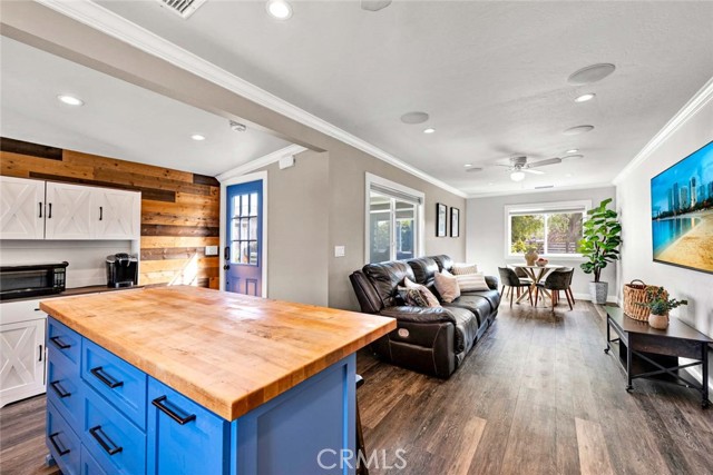 Detail Gallery Image 7 of 21 For 20101 E Clark Ave, Orange,  CA 92869 - 2 Beds | 1/1 Baths