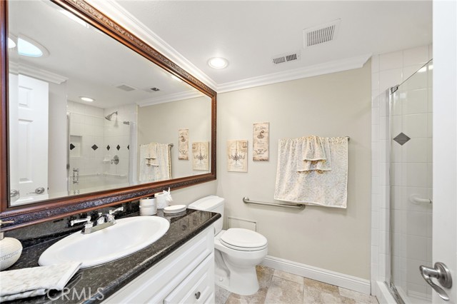 Detail Gallery Image 16 of 22 For 592 Avenida Majorca a,  Laguna Woods,  CA 92637 - 2 Beds | 2 Baths