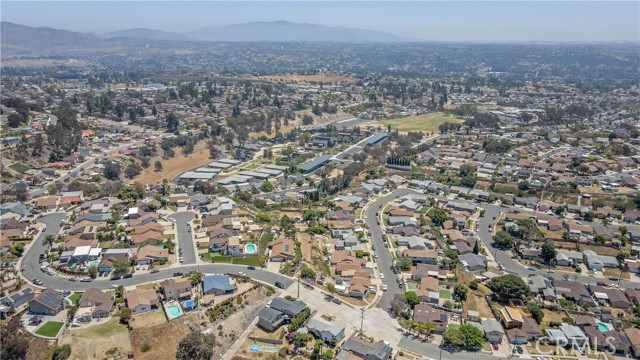 6426 Calle Pavana, San Diego, California 92139, 3 Bedrooms Bedrooms, ,2 BathroomsBathrooms,Residential,For Sale,Calle Pavana,TR24112730