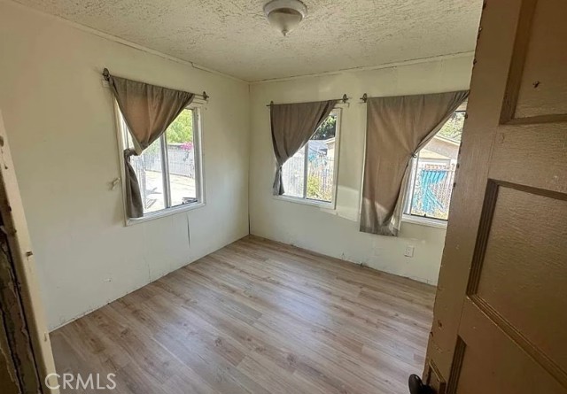 5102 Ithaca Avenue, Los Angeles CA: https://media.crmls.org/medias/b41d6ef0-bfdc-4c4c-a00a-a13afa7a54fe.jpg