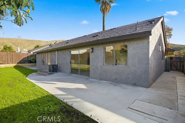 3278 Roberds Avenue, San Bernardino CA: https://media.crmls.org/medias/b41da207-9bcd-4325-815a-de5e4e740346.jpg