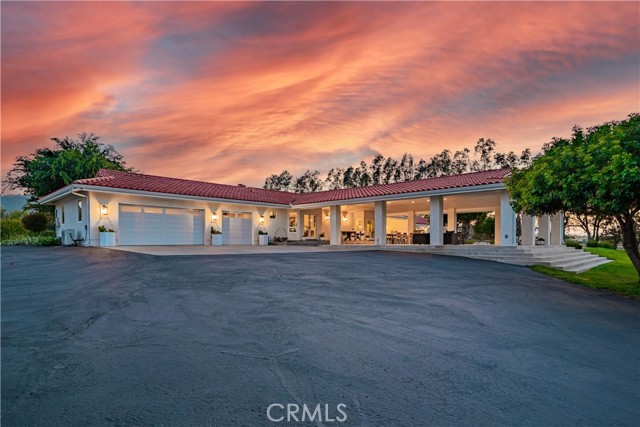26465 Douglas Avenue, Murrieta CA: https://media.crmls.org/medias/b41f2d27-5bee-48ef-ae85-f1db171e1d4a.jpg